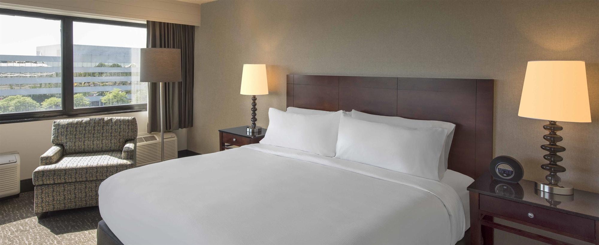 ดับเบิ้ลทรีบายฮิลตันโฮเต็ล ชิคาโก ชามบูร์ก Hotel ชอมเบิร์ก ภายนอก รูปภาพ