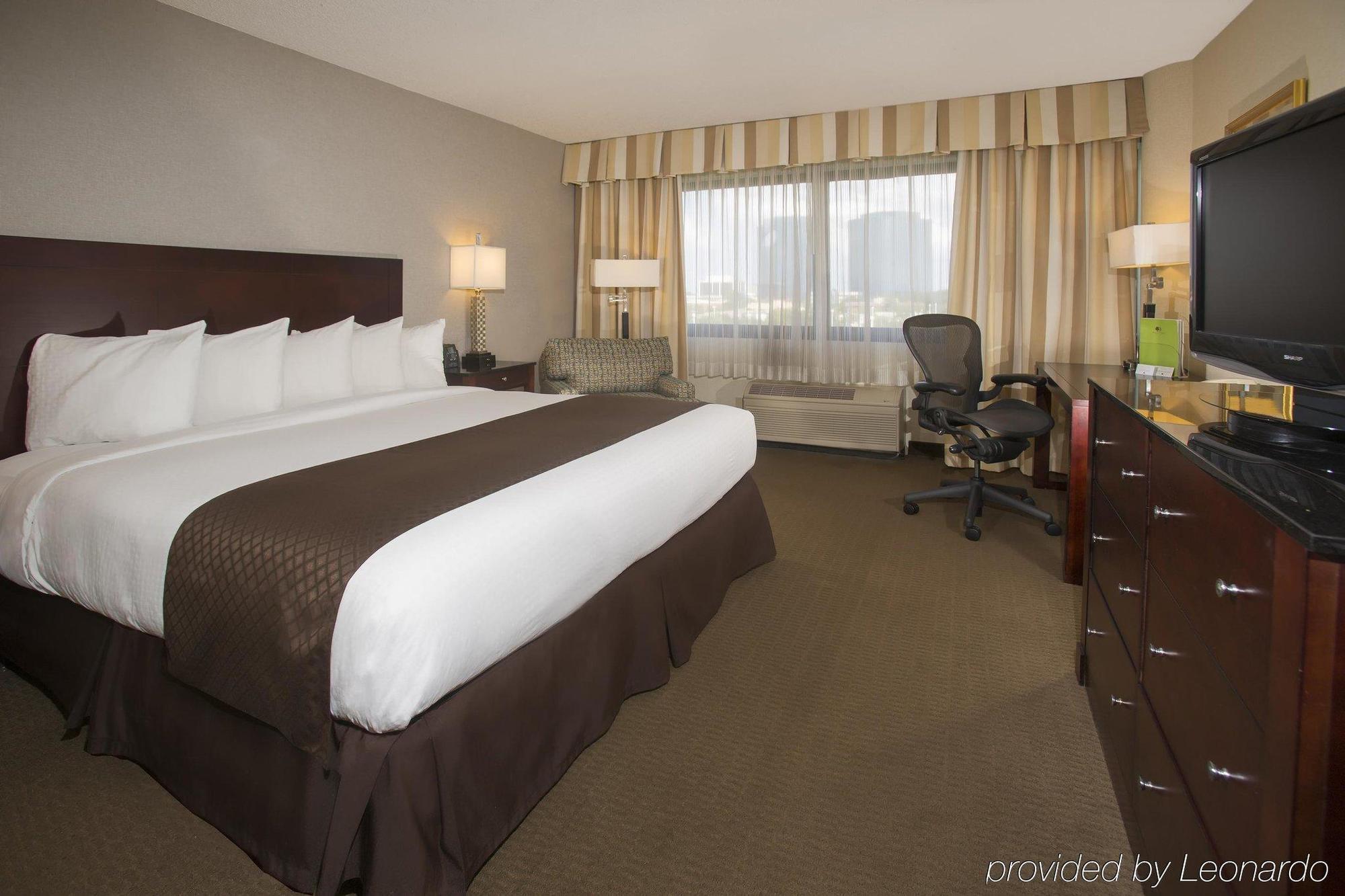 ดับเบิ้ลทรีบายฮิลตันโฮเต็ล ชิคาโก ชามบูร์ก Hotel ชอมเบิร์ก ภายนอก รูปภาพ